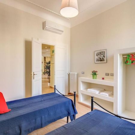 Lovely 4-Bedroom Apartment 30M Sangiovanni Metro روما المظهر الخارجي الصورة